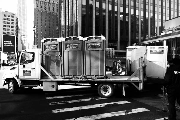 Best Portable restroom trailer rental  in Chula Vista, TX
